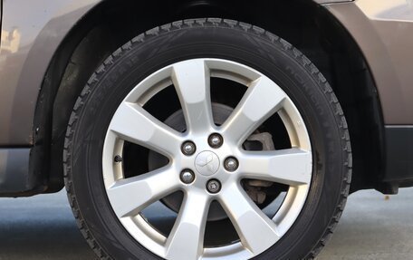 Mitsubishi Outlander III рестайлинг 3, 2011 год, 1 400 000 рублей, 7 фотография