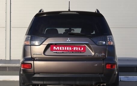 Mitsubishi Outlander III рестайлинг 3, 2011 год, 1 400 000 рублей, 5 фотография