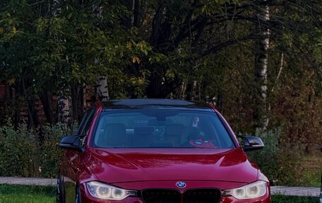 BMW 3 серия, 2012 год, 1 700 000 рублей, 2 фотография
