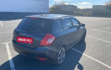 KIA cee'd I рестайлинг, 2010 год, 730 000 рублей, 2 фотография