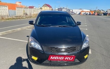 KIA cee'd I рестайлинг, 2010 год, 730 000 рублей, 3 фотография