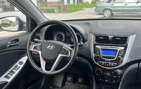 Hyundai Solaris II рестайлинг, 2011 год, 599 000 рублей, 10 фотография