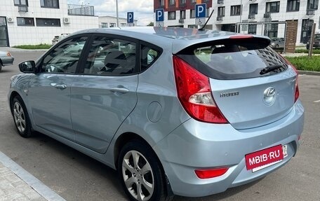 Hyundai Solaris II рестайлинг, 2011 год, 599 000 рублей, 3 фотография