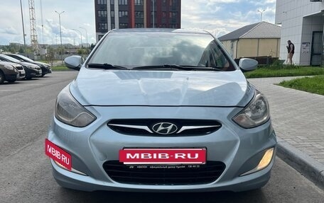 Hyundai Solaris II рестайлинг, 2011 год, 599 000 рублей, 8 фотография