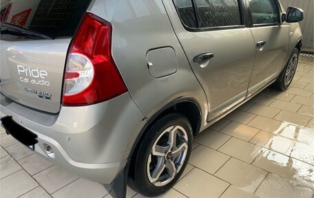 Renault Sandero I, 2010 год, 550 000 рублей, 3 фотография