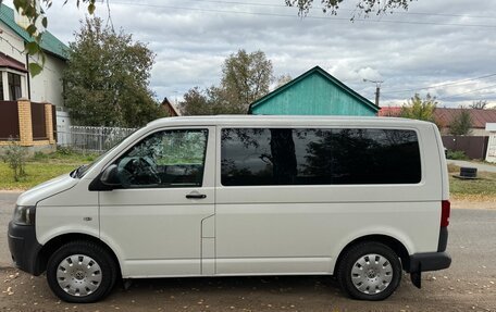 Volkswagen Caravelle T5, 2012 год, 2 000 000 рублей, 4 фотография