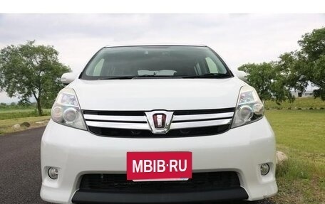 Toyota ISis I, 2012 год, 1 120 000 рублей, 8 фотография