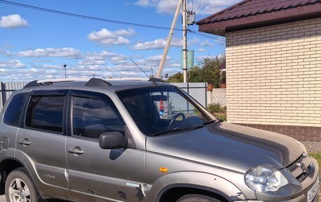 Chevrolet Niva I рестайлинг, 2009 год, 350 000 рублей, 2 фотография