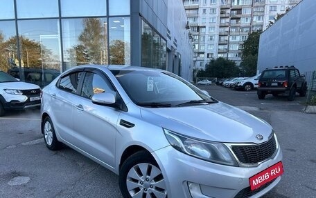 KIA Rio III рестайлинг, 2013 год, 649 000 рублей, 2 фотография