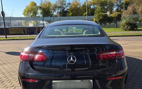 Mercedes-Benz E-Класс, 2019 год, 4 190 000 рублей, 4 фотография