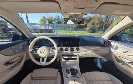 Mercedes-Benz E-Класс, 2019 год, 4 190 000 рублей, 11 фотография