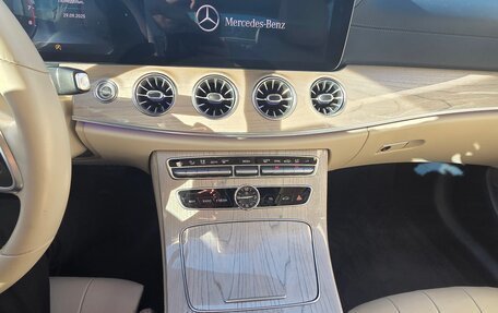 Mercedes-Benz E-Класс, 2019 год, 4 190 000 рублей, 12 фотография