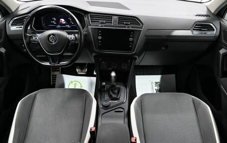 Volkswagen Tiguan II, 2018 год, 2 845 000 рублей, 11 фотография