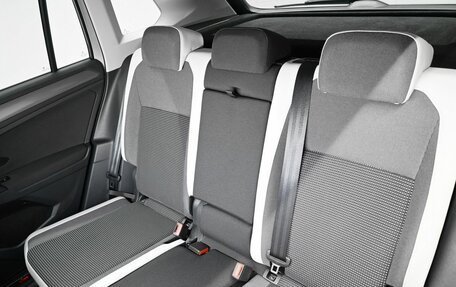 Volkswagen Tiguan II, 2018 год, 2 845 000 рублей, 10 фотография