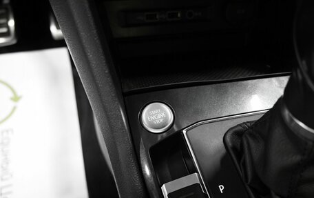 Volkswagen Tiguan II, 2018 год, 2 845 000 рублей, 21 фотография