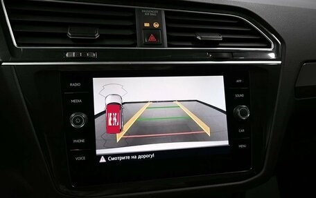 Volkswagen Tiguan II, 2018 год, 2 845 000 рублей, 16 фотография