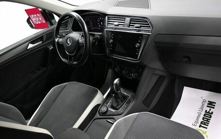 Volkswagen Tiguan II, 2018 год, 2 845 000 рублей, 14 фотография