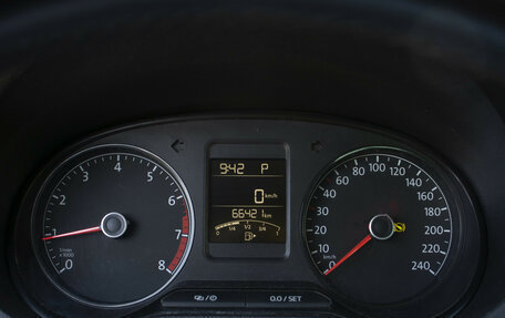 Volkswagen Polo VI (EU Market), 2017 год, 995 000 рублей, 11 фотография