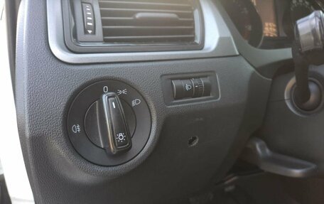 Skoda Rapid I, 2015 год, 630 000 рублей, 18 фотография