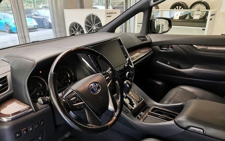 Toyota Alphard III, 2021 год, 4 650 000 рублей, 13 фотография
