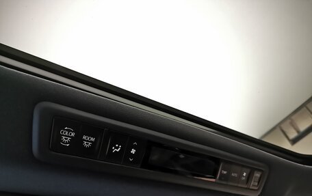 Toyota Alphard III, 2021 год, 4 650 000 рублей, 25 фотография