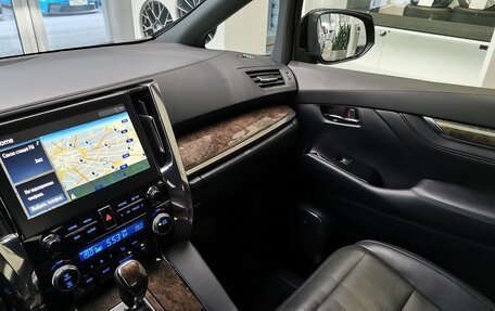 Toyota Alphard III, 2021 год, 4 650 000 рублей, 28 фотография