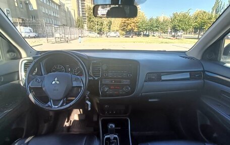 Mitsubishi Outlander III рестайлинг 3, 2018 год, 1 554 000 рублей, 4 фотография