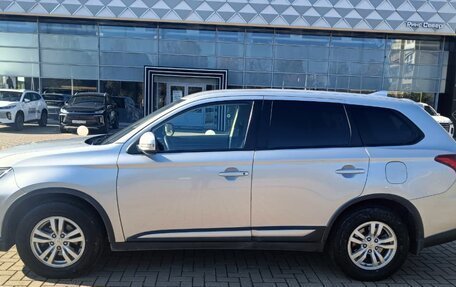 Mitsubishi Outlander III рестайлинг 3, 2018 год, 1 554 000 рублей, 10 фотография