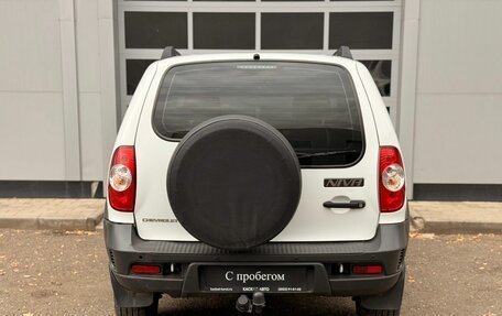 Chevrolet Niva I рестайлинг, 2017 год, 720 000 рублей, 4 фотография