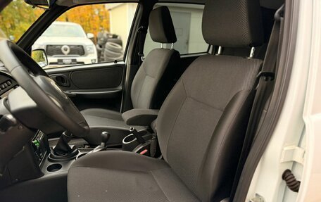 Chevrolet Niva I рестайлинг, 2017 год, 720 000 рублей, 9 фотография
