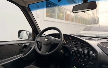 Chevrolet Niva I рестайлинг, 2017 год, 720 000 рублей, 12 фотография