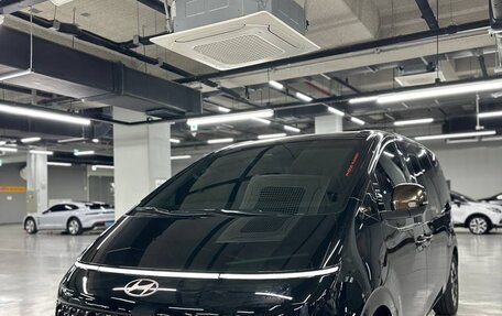 Hyundai Staria, 2024 год, 5 700 000 рублей, 3 фотография