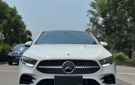 Mercedes-Benz A-Класс, 2021 год, 1 680 000 рублей, 2 фотография