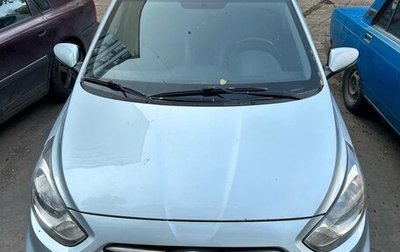 Hyundai Solaris II рестайлинг, 2012 год, 800 000 рублей, 1 фотография