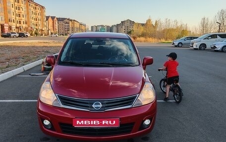 Nissan Tiida, 2010 год, 950 000 рублей, 1 фотография