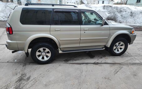 Mitsubishi Pajero Sport II рестайлинг, 2006 год, 750 000 рублей, 3 фотография