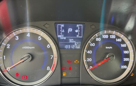 Hyundai Solaris II рестайлинг, 2016 год, 990 000 рублей, 19 фотография