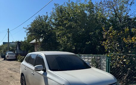 Mitsubishi Outlander III рестайлинг 3, 2012 год, 1 140 000 рублей, 4 фотография