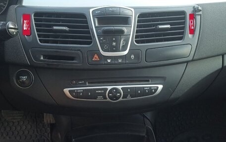 Renault Laguna III рестайлинг, 2008 год, 500 000 рублей, 2 фотография