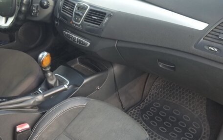Renault Laguna III рестайлинг, 2008 год, 500 000 рублей, 5 фотография