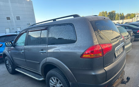 Mitsubishi Pajero Sport II рестайлинг, 2013 год, 1 653 000 рублей, 2 фотография