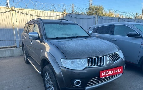 Mitsubishi Pajero Sport II рестайлинг, 2013 год, 1 653 000 рублей, 4 фотография