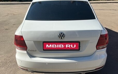 Volkswagen Polo VI (EU Market), 2018 год, 1 350 000 рублей, 2 фотография