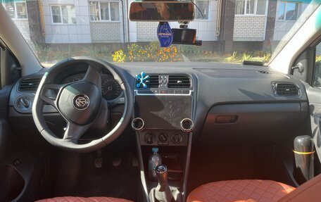 Volkswagen Polo VI (EU Market), 2018 год, 1 350 000 рублей, 6 фотография