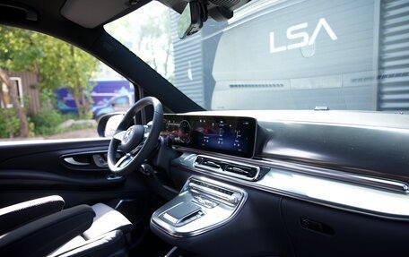 Mercedes-Benz V-Класс, 2025 год, 14 350 000 рублей, 38 фотография