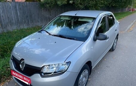 Renault Logan II, 2015 год, 850 000 рублей, 5 фотография