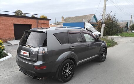 Mitsubishi Outlander III рестайлинг 3, 2007 год, 970 000 рублей, 4 фотография