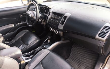 Mitsubishi Outlander III рестайлинг 3, 2007 год, 970 000 рублей, 8 фотография