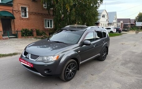 Mitsubishi Outlander III рестайлинг 3, 2007 год, 970 000 рублей, 2 фотография