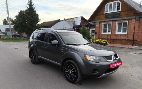 Mitsubishi Outlander III рестайлинг 3, 2007 год, 970 000 рублей, 6 фотография